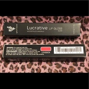 MOODSTRUCK Minerals Lucrative Lip Gloss